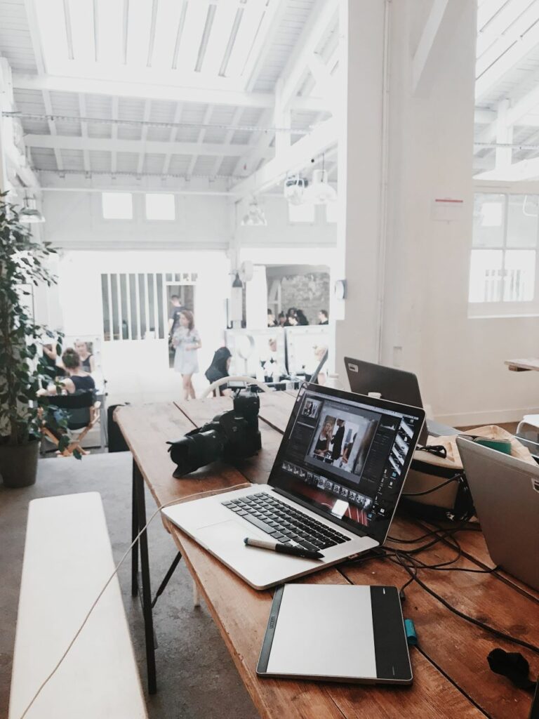 Annexe de bureau chez le Boss du Stockage - SCI Luto