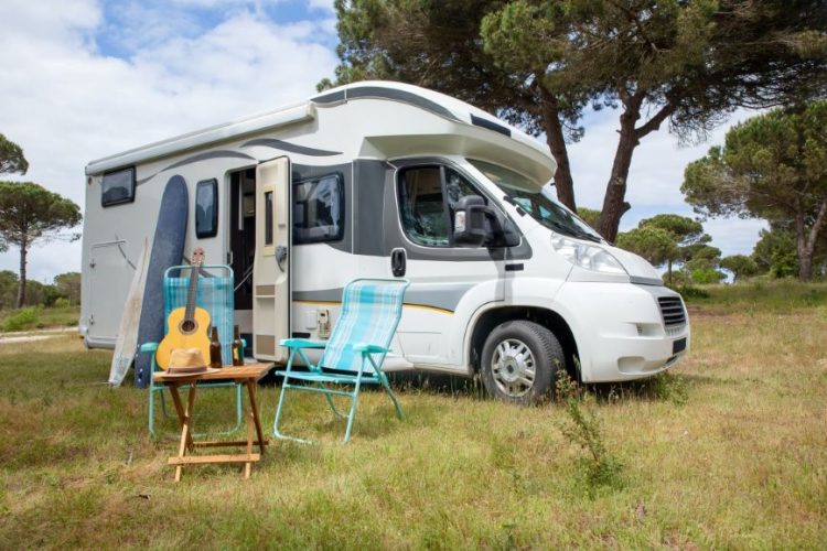 Camping Car stocké chez le Boss du Stockage - SCI Luto